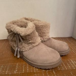 Magellan Outdoors Girls Winter Faux Fur Gray Boots